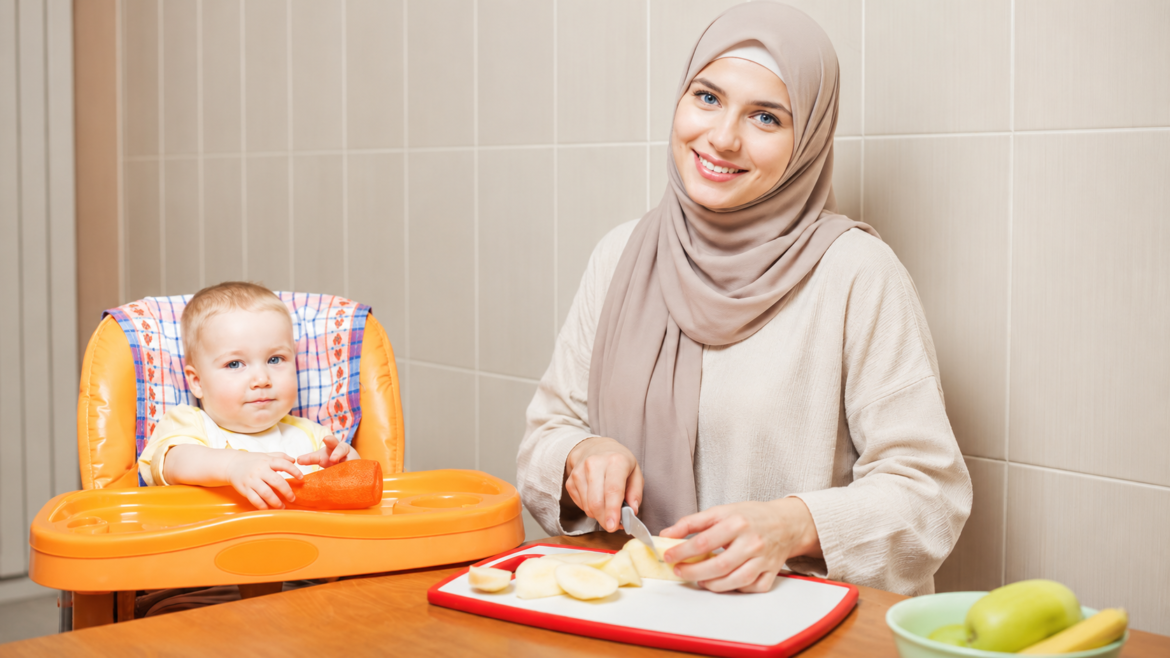 أكل الرضيع في الشهر التاسع | أطعمة تساعده على النمو